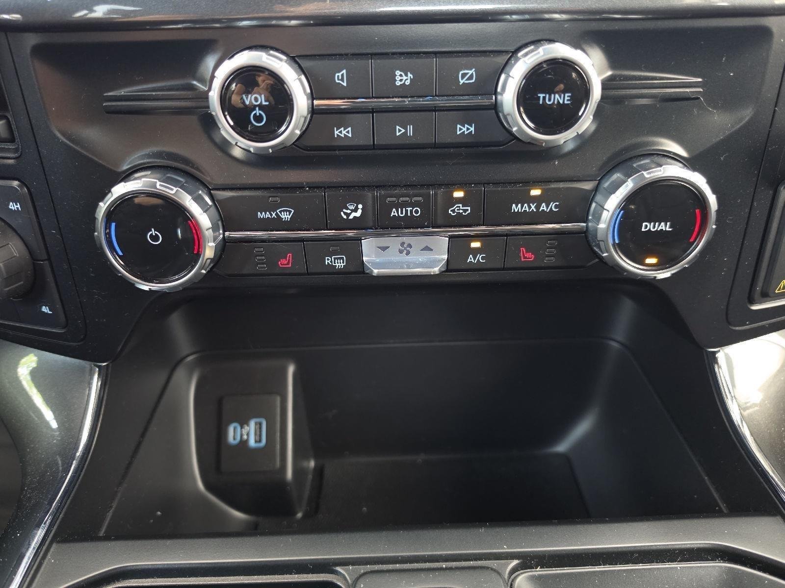 Used 2023 Oxford White Ford XLT image 43