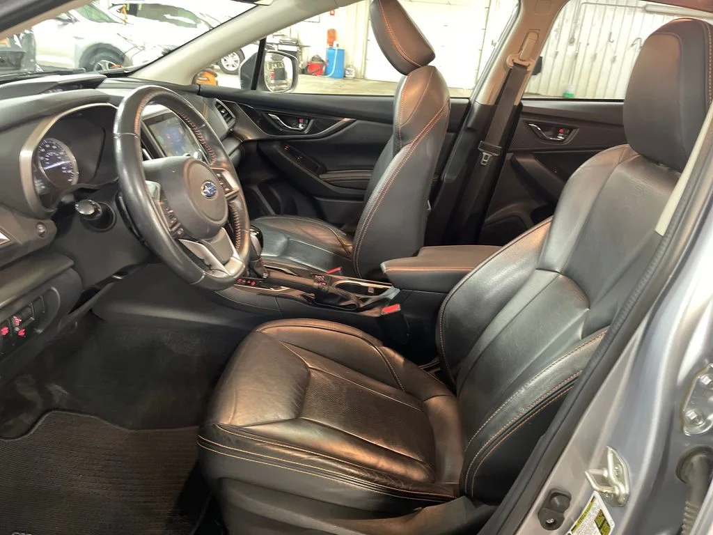 Used 2019 Silver Subaru 2.0i Limited image 14