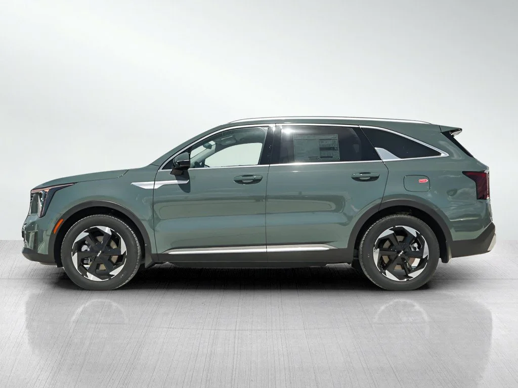 New 2026 Cityscape Green Kia EX AWD image 4