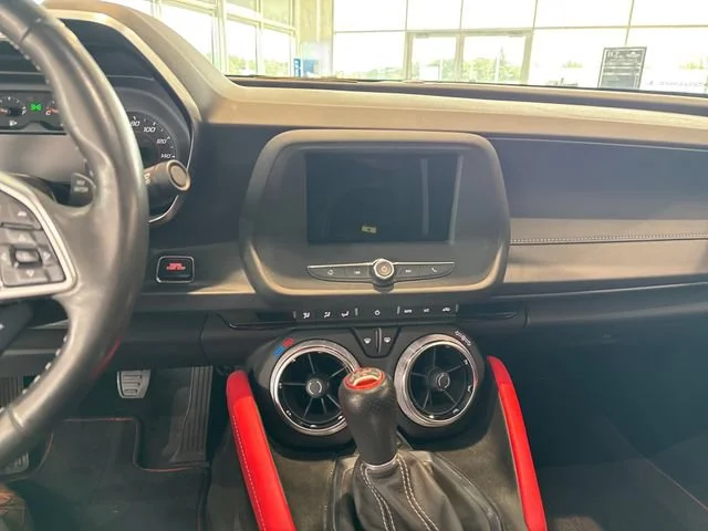 Used 2022 BLACK Chevrolet LT1 image 18