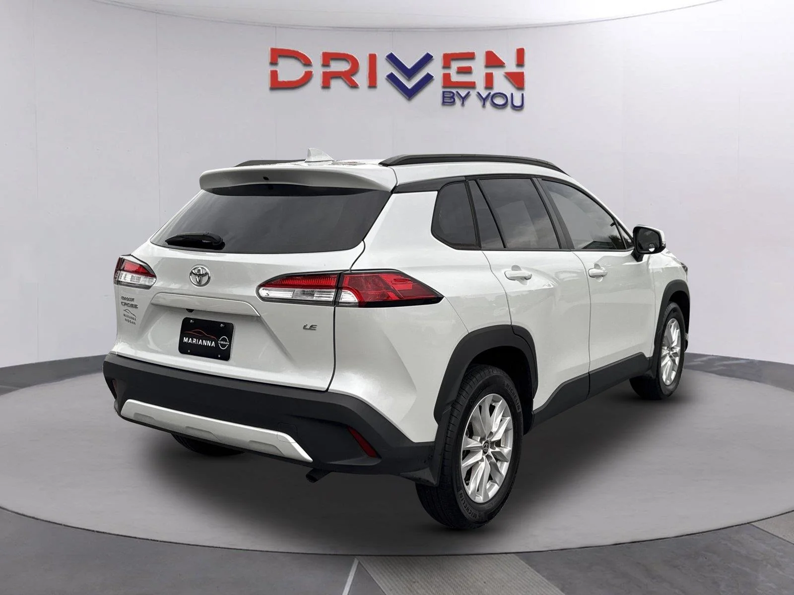 Used 2024 Wind Chill Pearl Toyota LE image 3