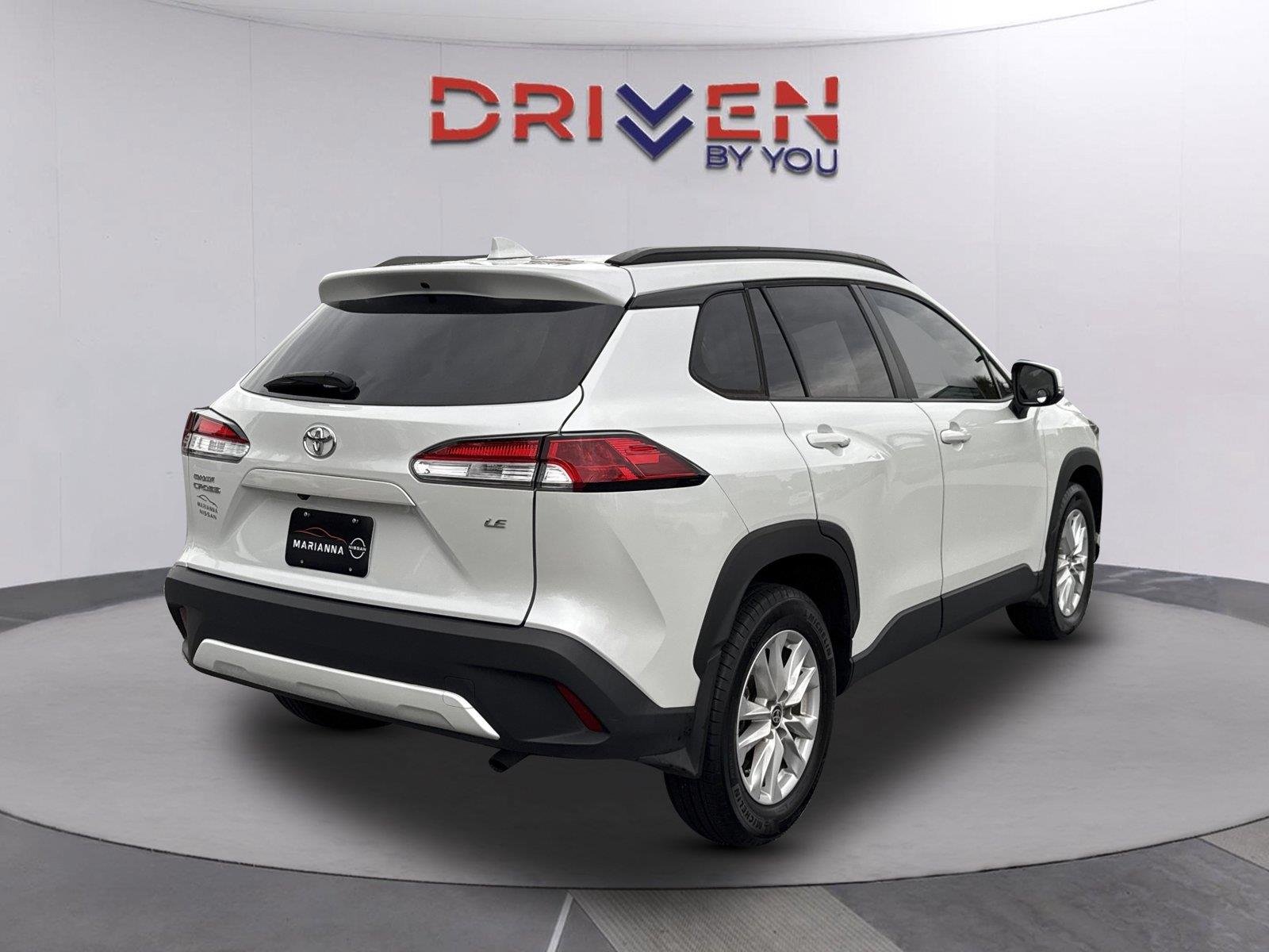 Used 2024 Wind Chill Pearl Toyota LE image 3