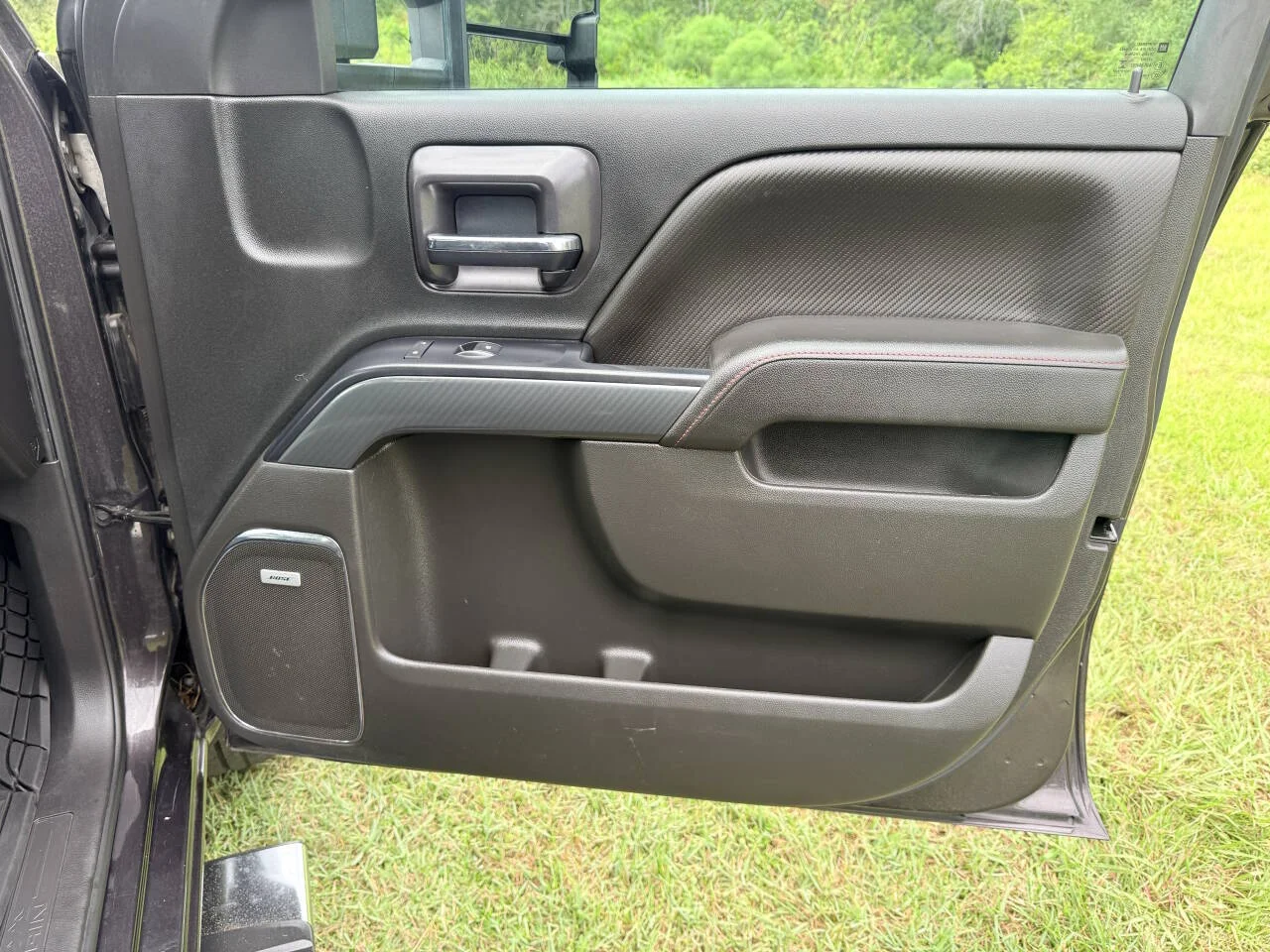 Used 2015 Gray GMC SLT 4x4 4dr Crew Cab 5.8 ft. SB image 29