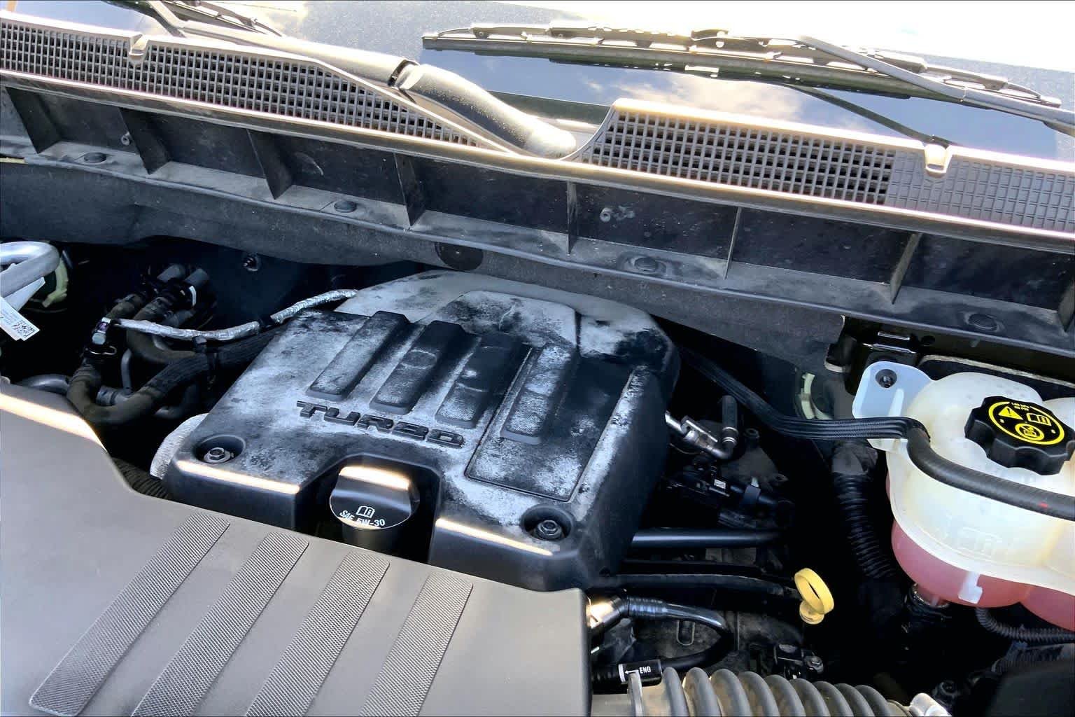 Used 2020 Satin Steel Metallic Chevrolet LT image 28