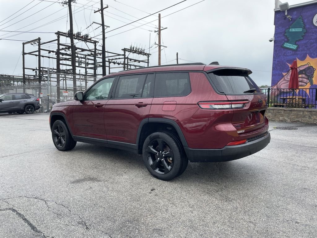 Used 2024 Red Jeep Limited image 3