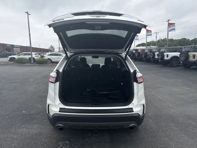 Used 2023 White Ford Titanium image 21