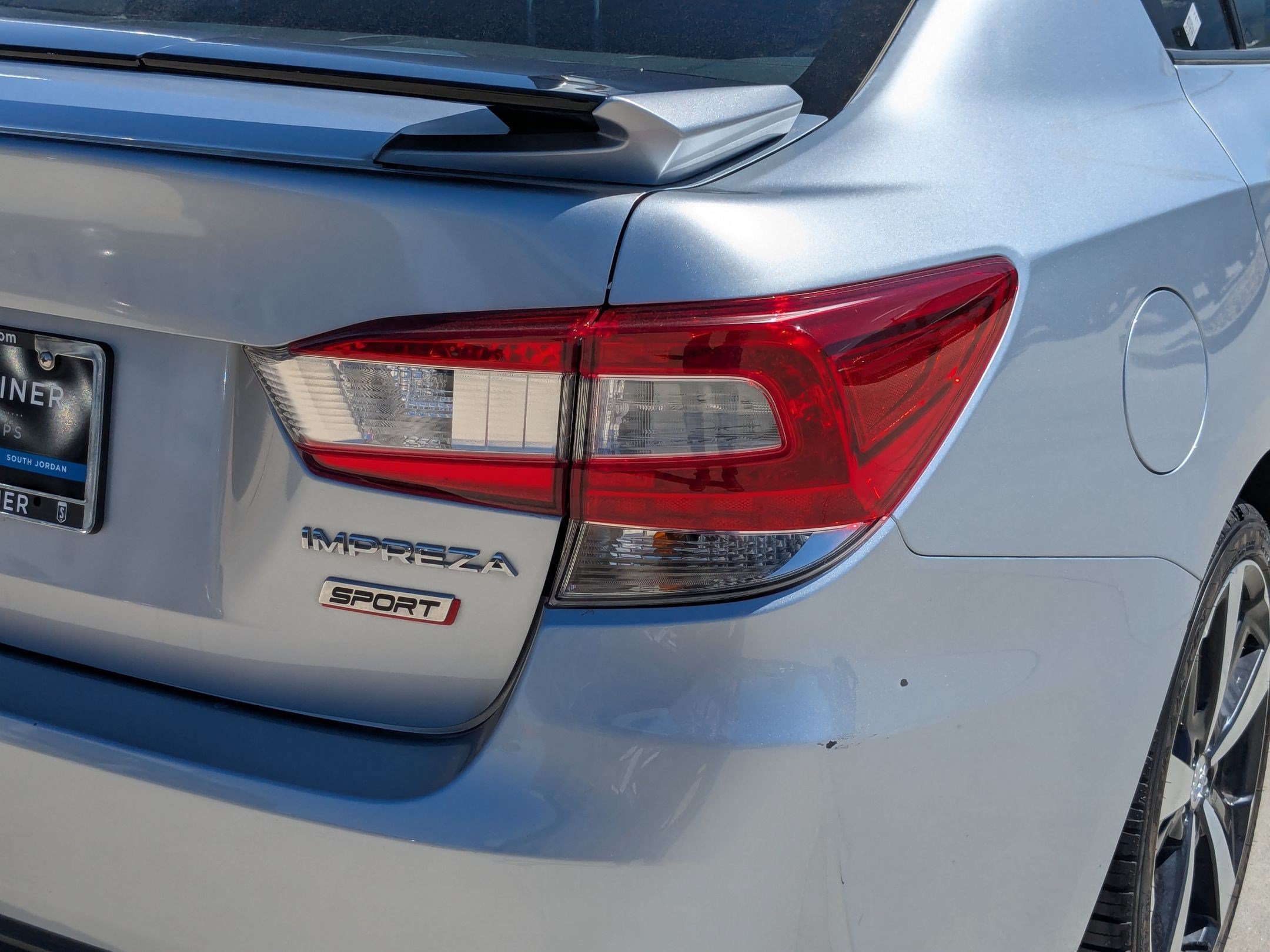 Used 2018 Ice Silver Metallic Subaru Sport image 11