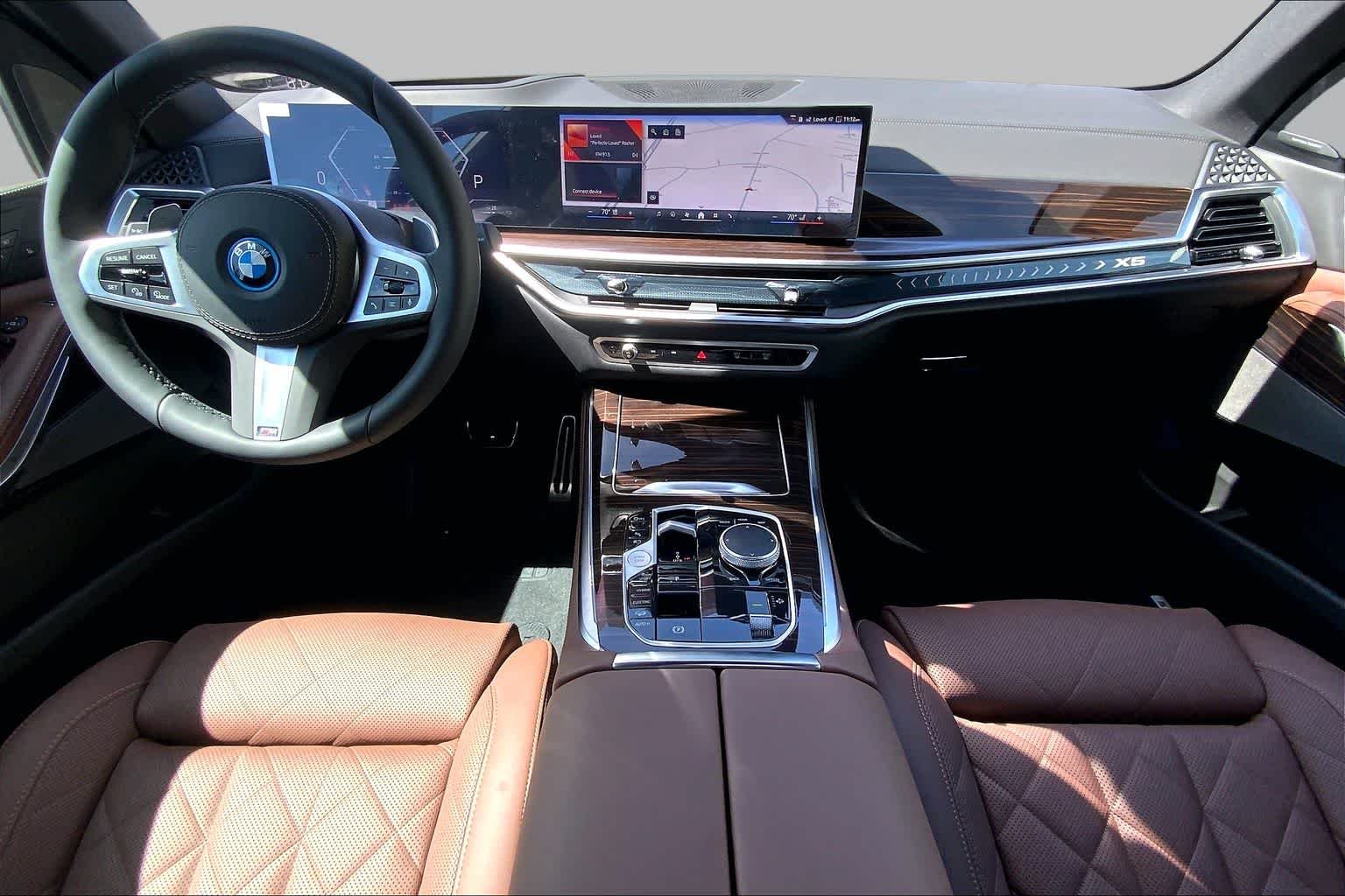 New 2026 Tanzanite Blue II Metallic BMW xDrive50e image 5