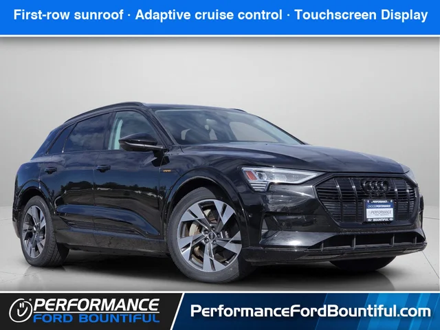 2022 Audi e-tron Premium