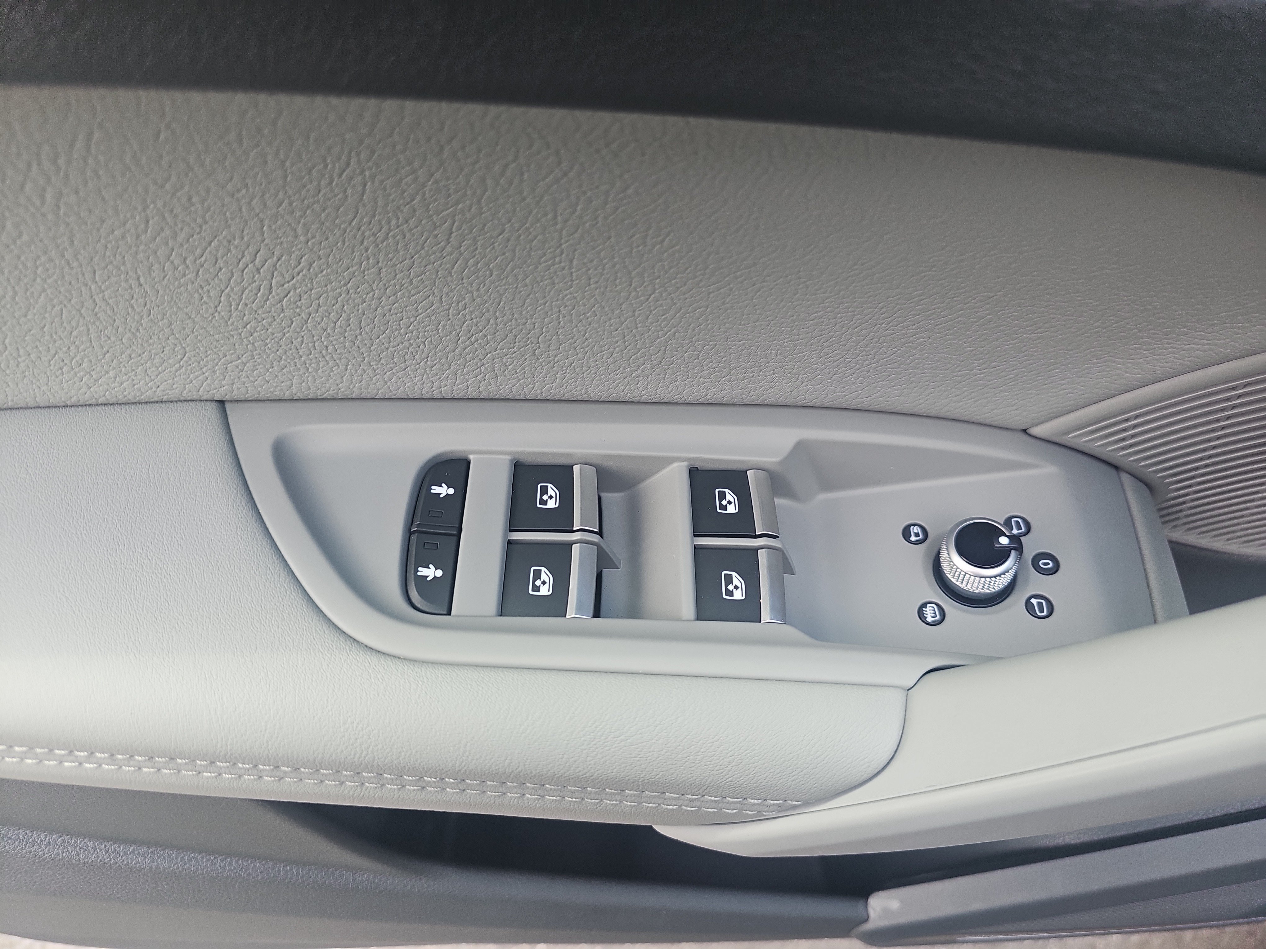Used 2020  Audi Prestige image 12