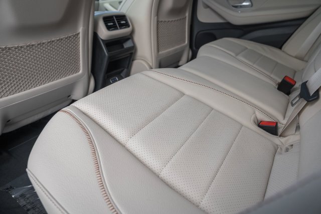New 2027 Polar White Mercedes-Benz GLE 450 image 32