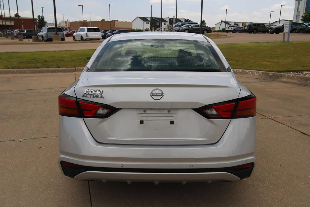 Used 2024 Silver Nissan 2.5 S image 13