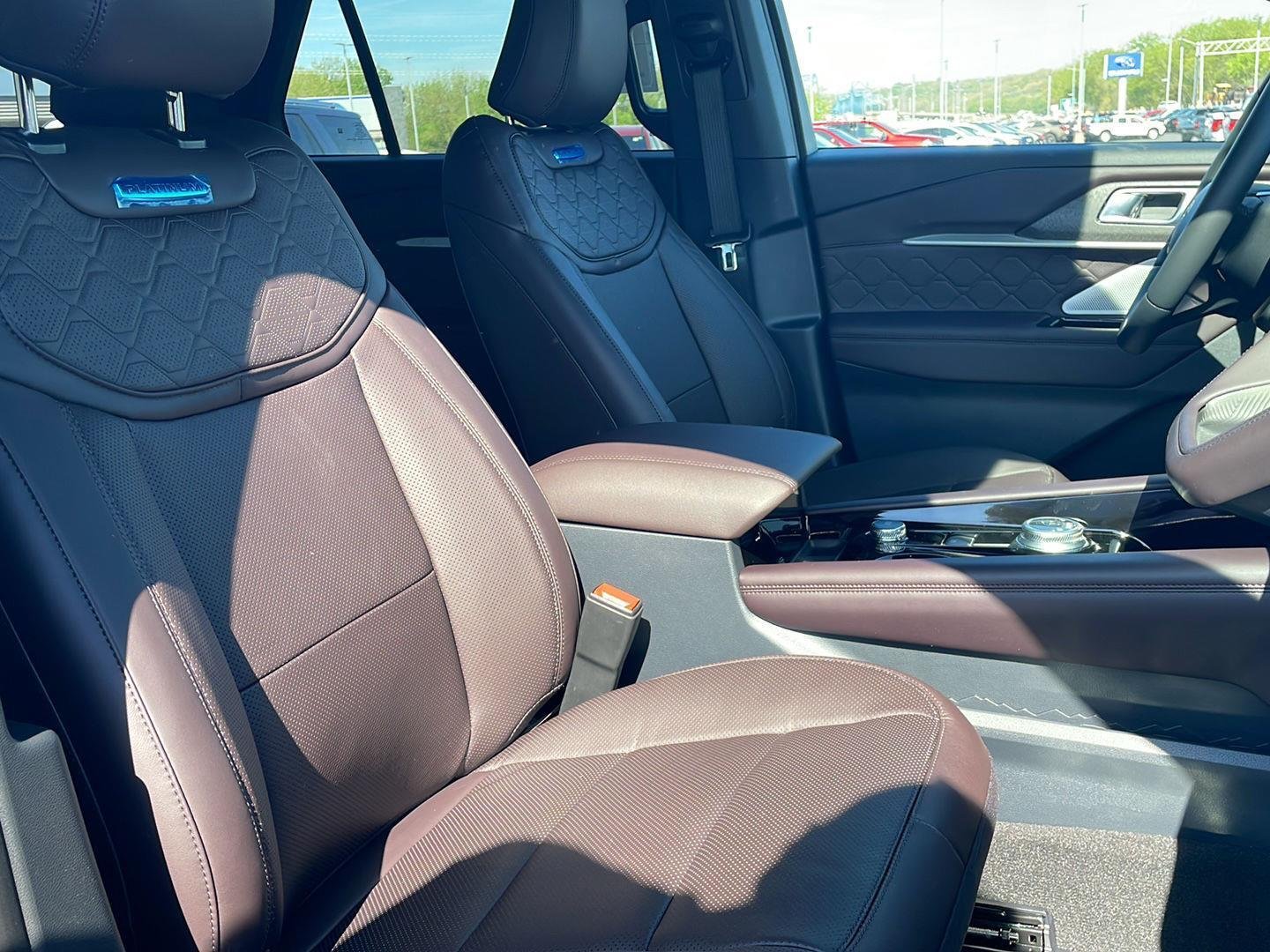 New 2026 Carbonized Gray Metallic Ford Platinum™ image 62