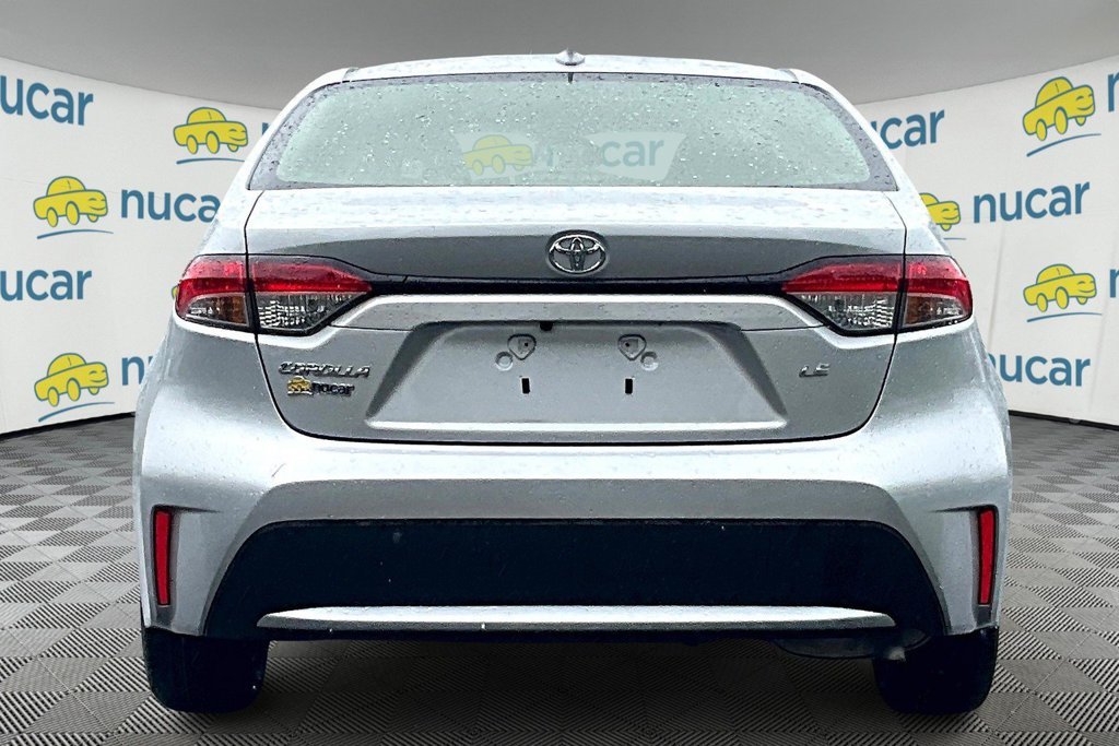 Used 2021 Silver Toyota LE image 5