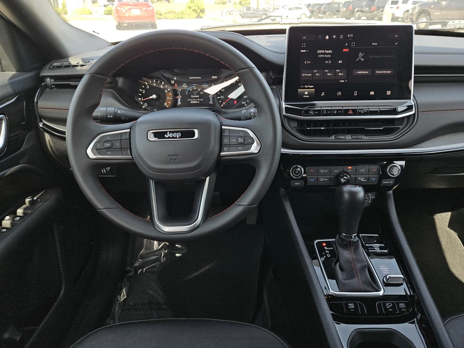 2025 Jeep Compass Trailhawk - Photo 11