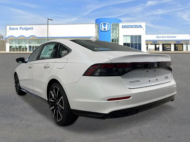 New 2026 Platinum White Pearl Honda Touring image 4