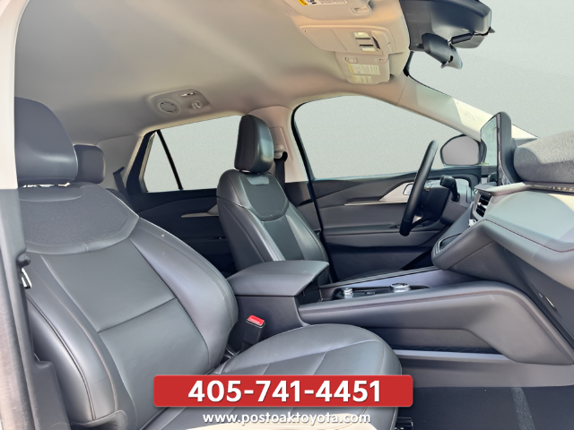 Used 2025 Silver Ford Active image 10