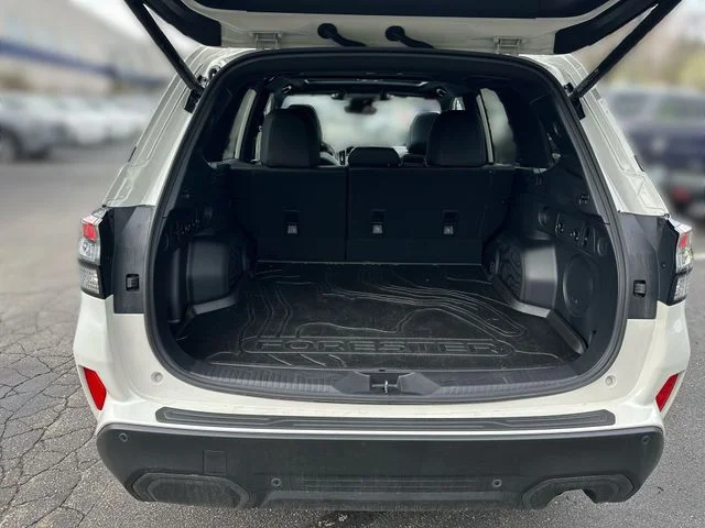 Used 2025 White Subaru Limited image 25