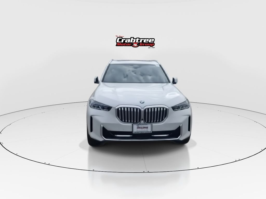 Used 2024 White BMW xDrive40i image 3