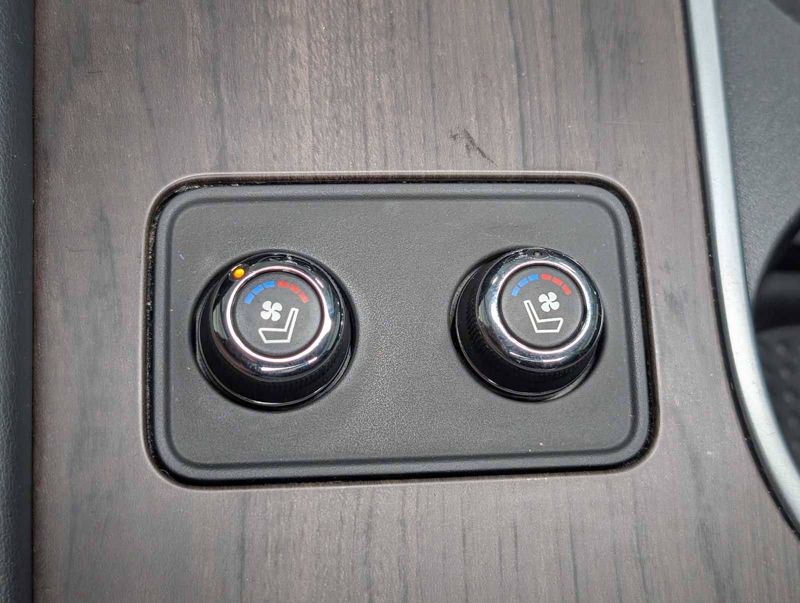 Used 2019 Magnetic Black Pearl Nissan Platinum image 28