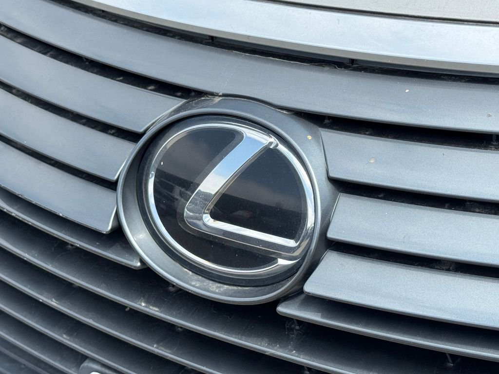 Used 2017  Lexus 350 image 2