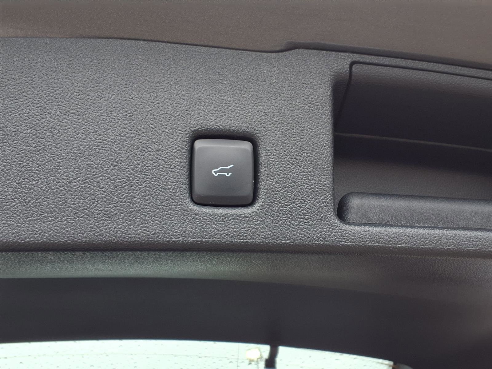Used 2024 Carbonized Gray Metallic Ford ST-Line image 21