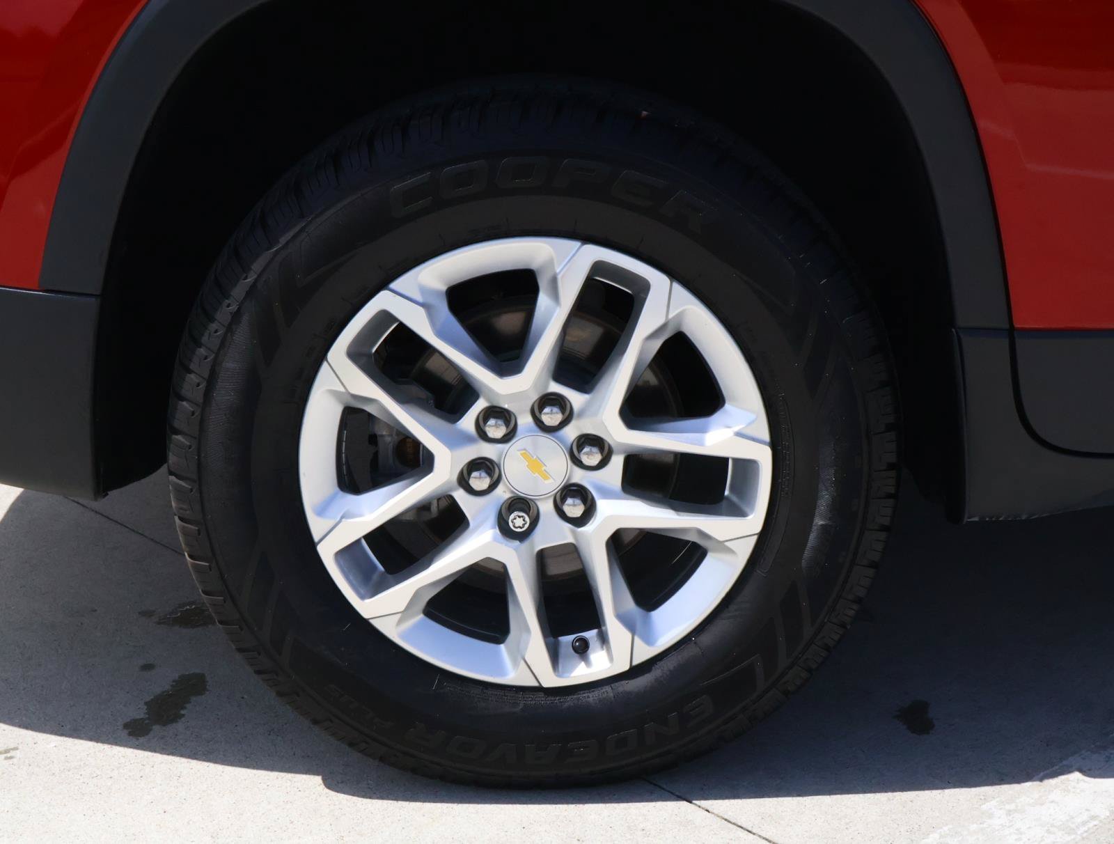 Used 2018 Cajun Red Tintcoat Chevrolet LT image 8