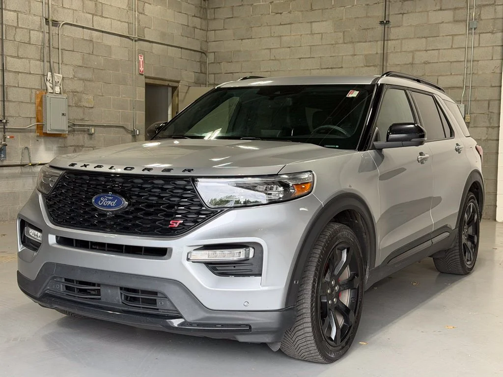 Used 2020 Silver Ford ST image 1