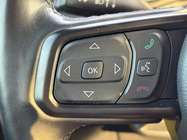 Used 2022 High Velocity Clearcoat Jeep  image 17