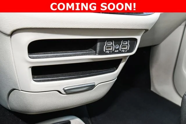 Used 2022 White Chrysler LX image 29