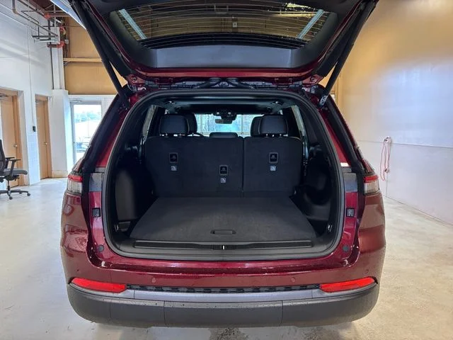 New 2026 Red Jeep Altitude image 18