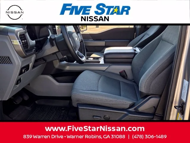 Used 2024 Silver Ford XLT image 5