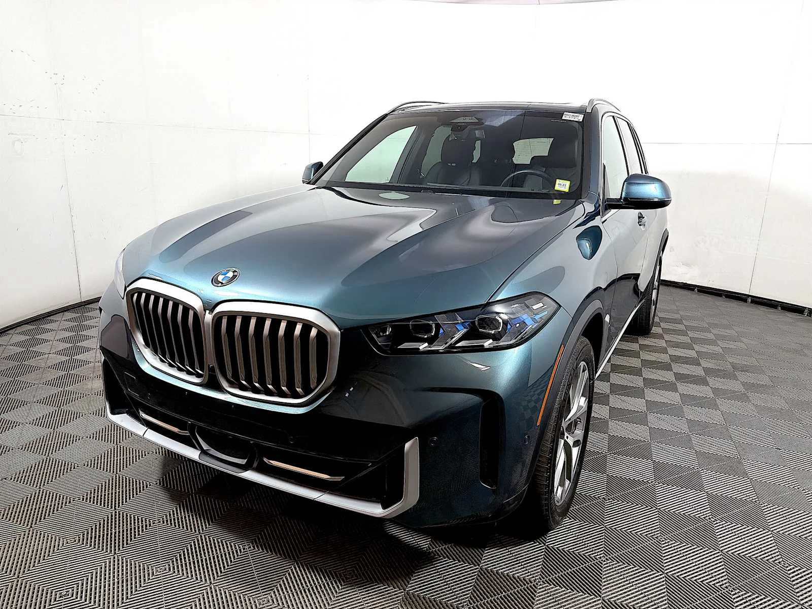 Used 2024 Blue Ridge Mountain Metallic BMW xDrive40i image 3