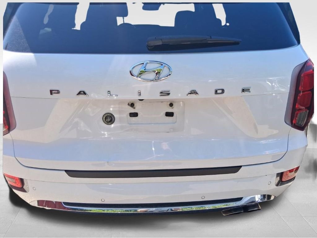 Used 2020 White Hyundai Limited image 8