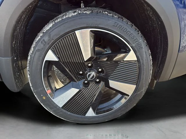 New 2026 Deep Blue Pearl Nissan SR image 9