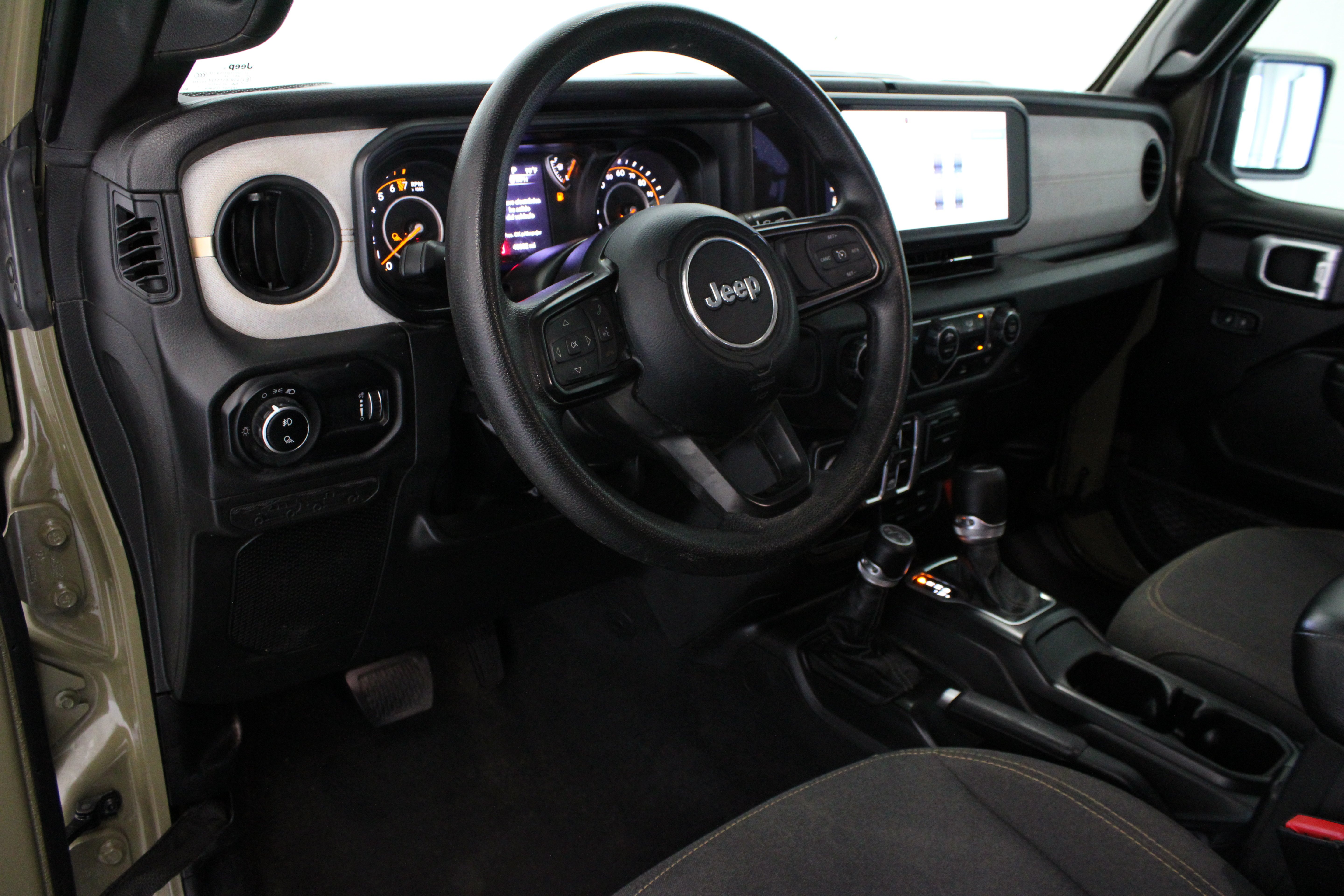 Used 2025 41 Jeep Nighthawk 3.6L image 13