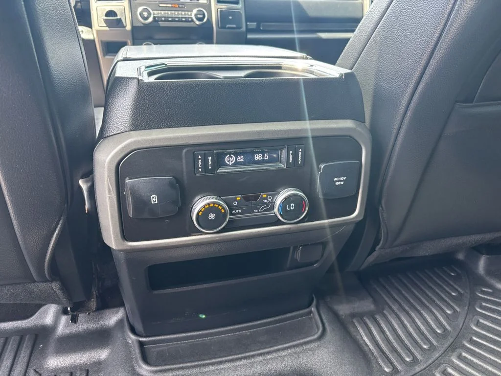 Used 2020 Black Ford XLT image 41