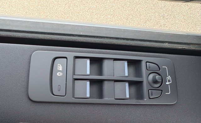 2025 Land Rover Discovery Sport S - Photo 12