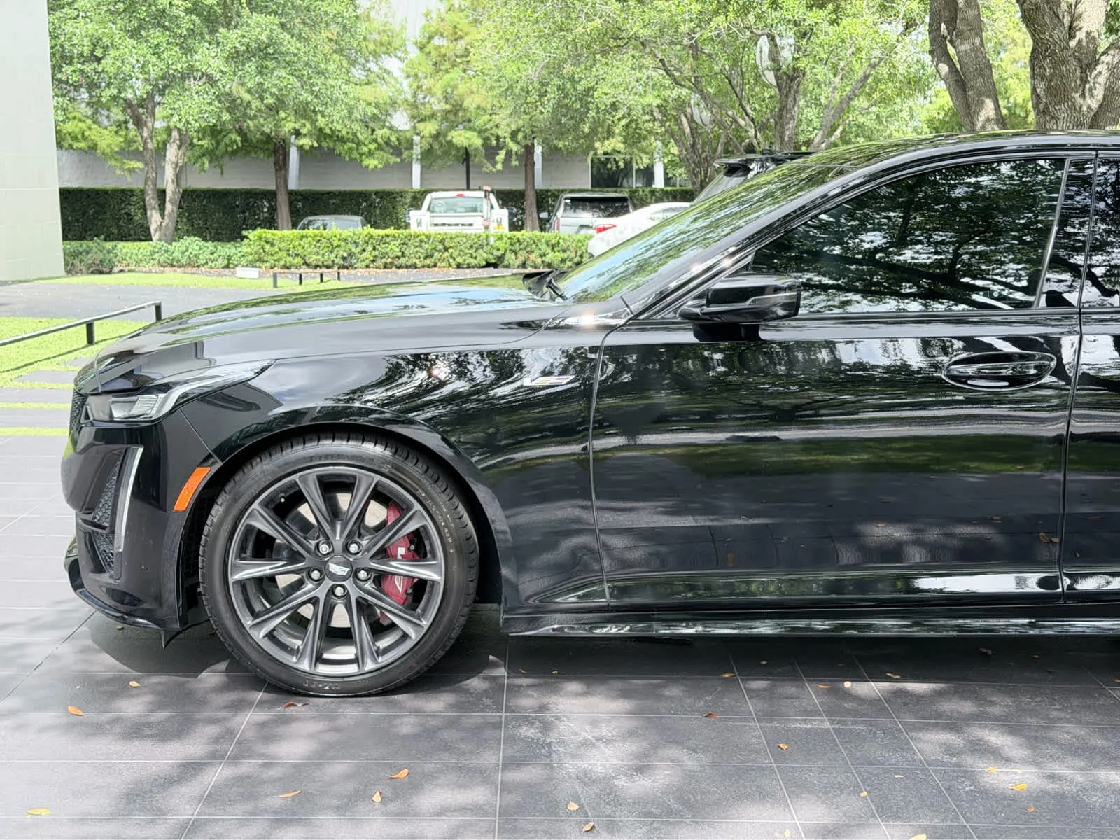 Certified Used 2022 Black Raven Cadillac V-Series image 7