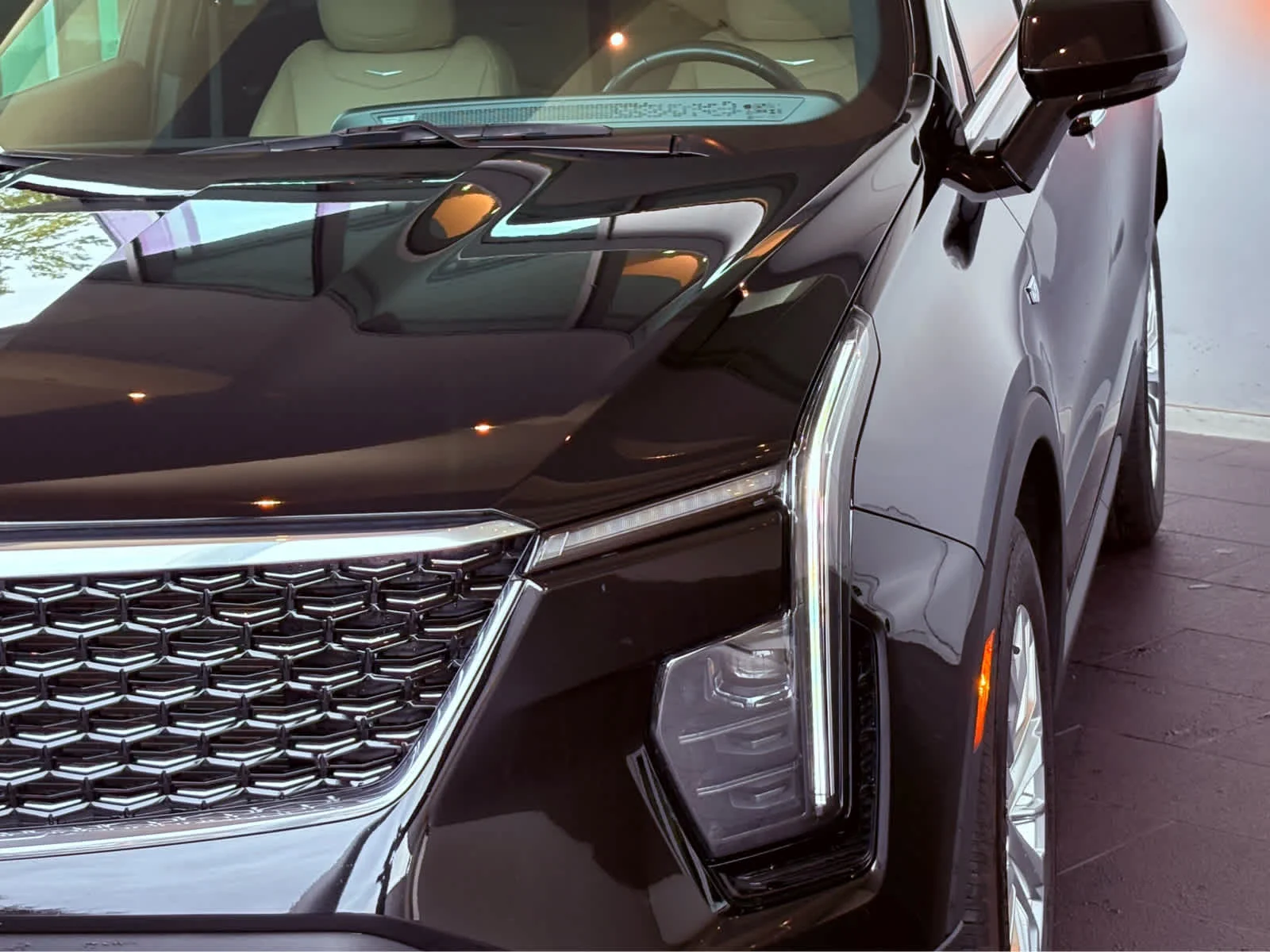 2024 Cadillac XT4 Luxury - Photo 9