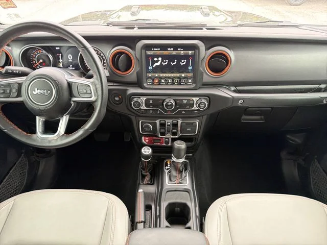 Used 2023 Gray Jeep Mojave image 13