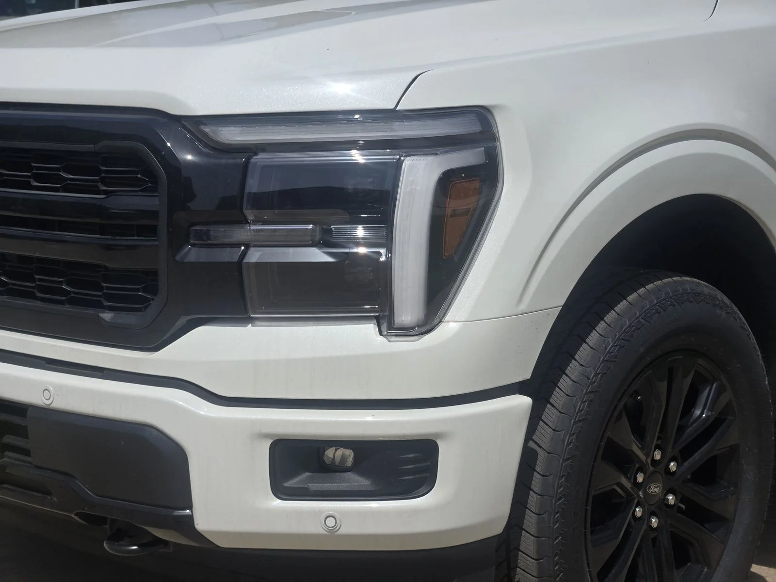 New 2026 Star White Metallic Tri-Coat Ford Lariat® image 5