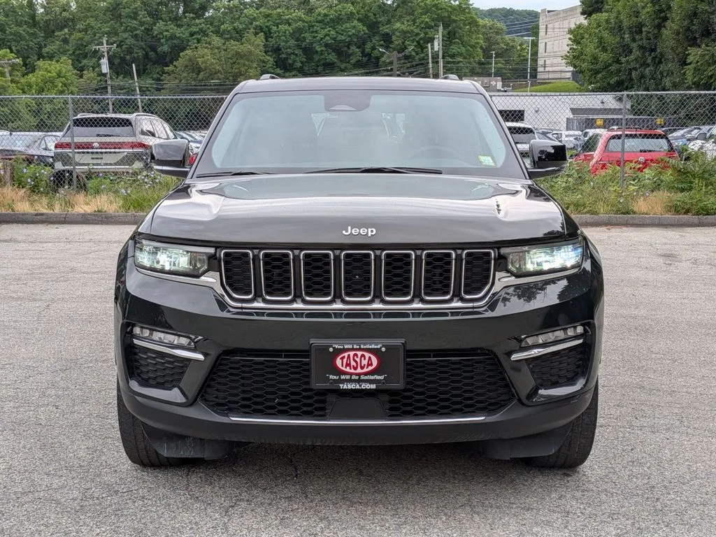 Used 2023 Brown Jeep Limited image 11