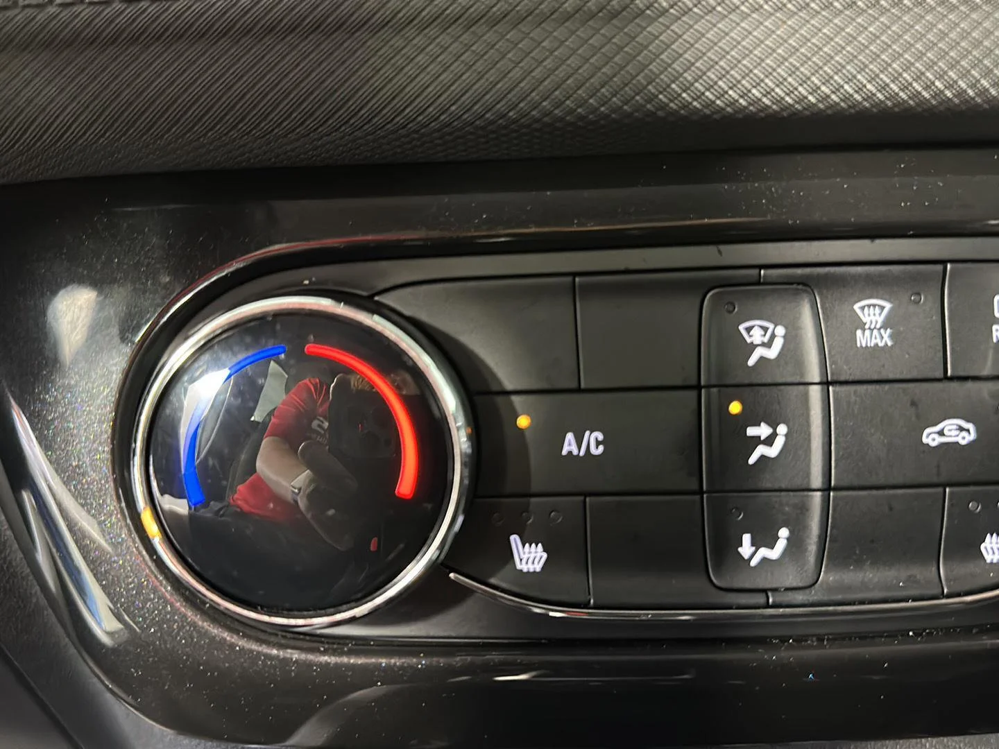 Used 2024 Fountain Blue Chevrolet LT image 14