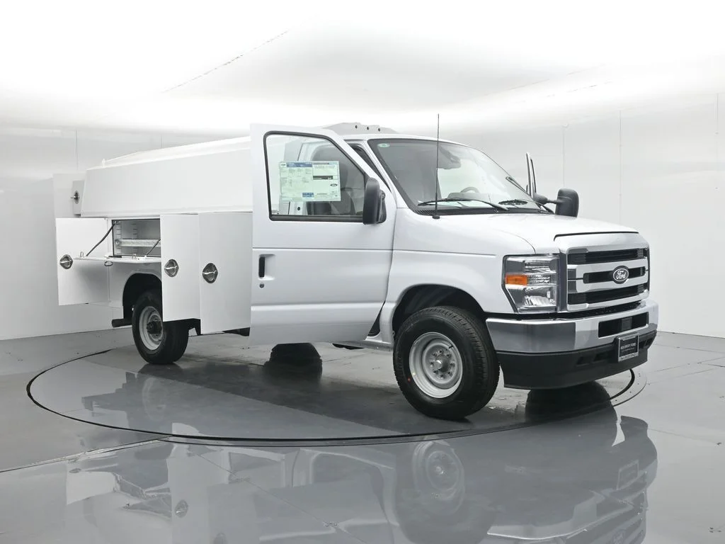 New 2026 White Ford Base image 67