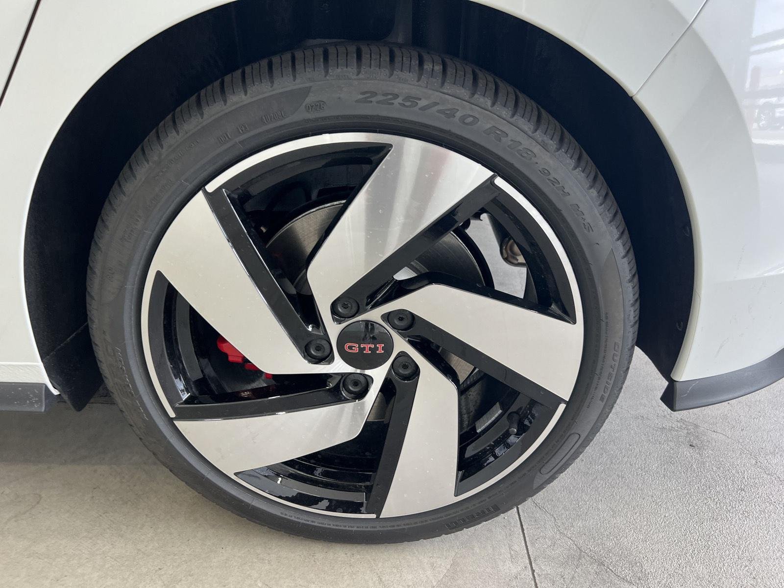 New 2026 opal white pearl Volkswagen S image 10