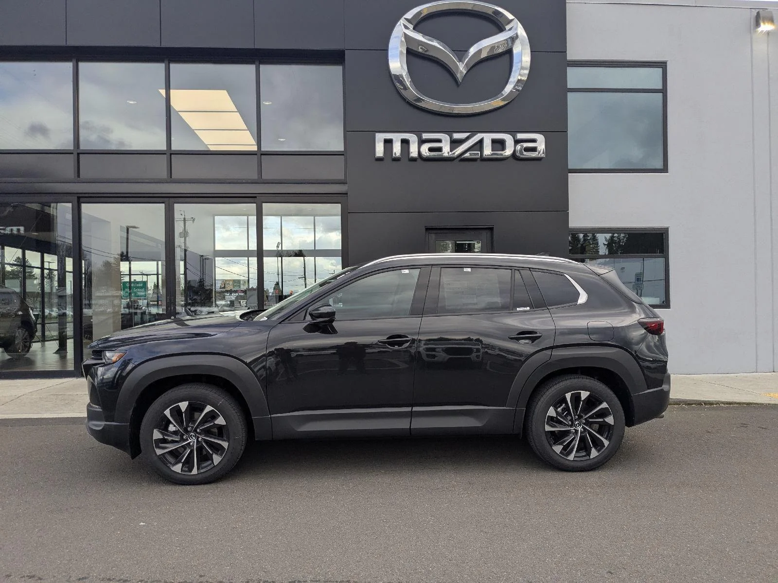 2026 Mazda CX-50 2.5 Hybrid Premium Plus's photo