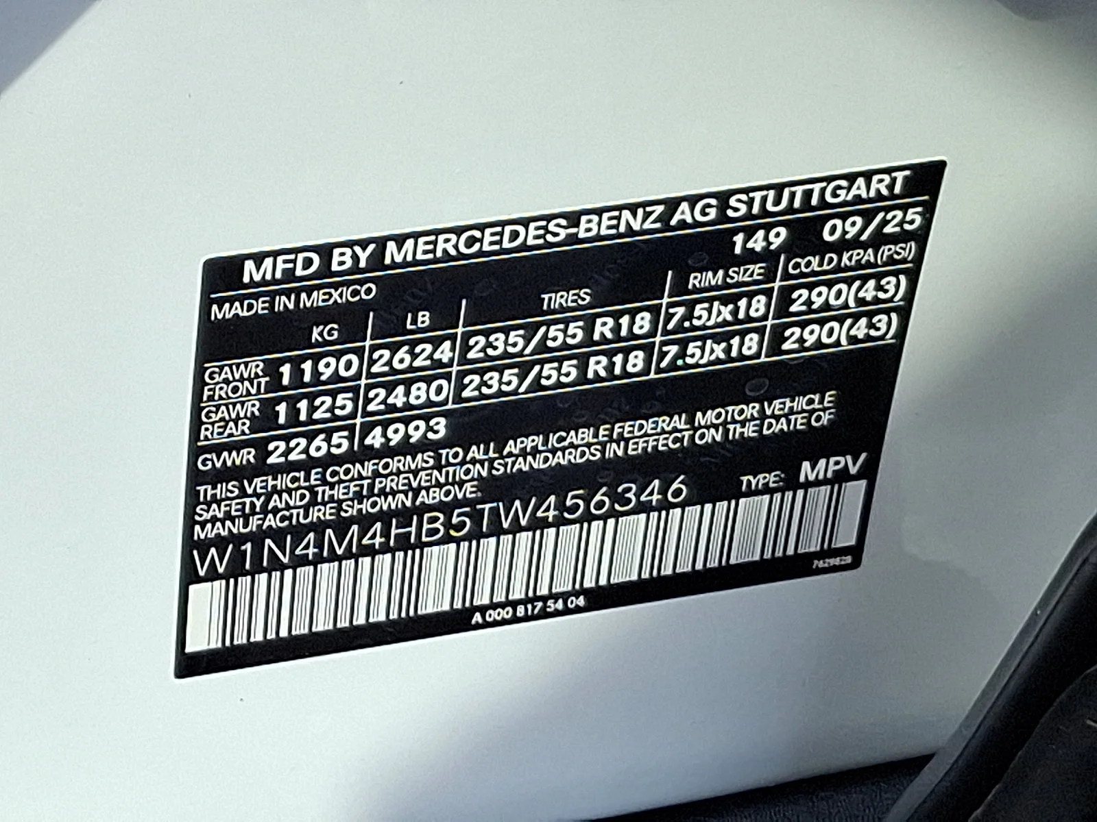 New 2026 Polar White Mercedes-Benz GLB 250 image 14