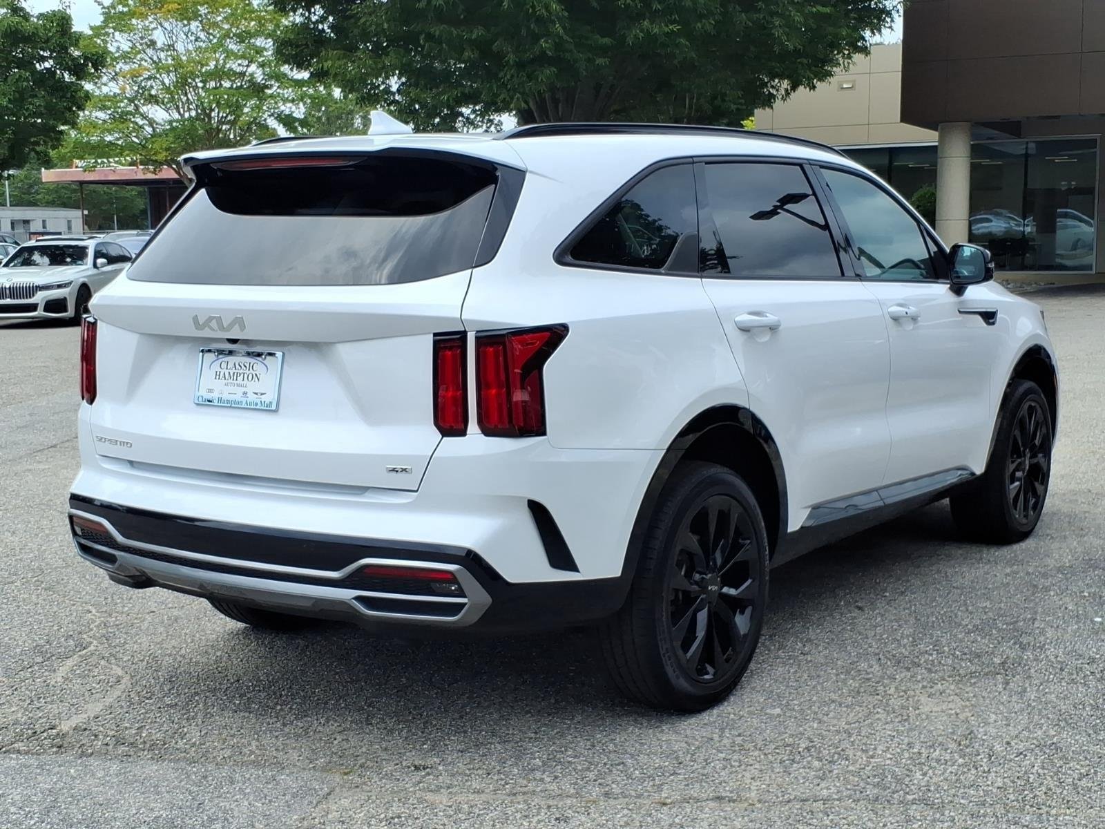 Used 2023 Glacial White Pearl Kia SX image 8