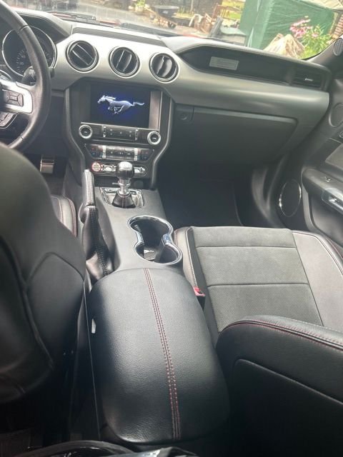 Used 2016 Competition Orange Ford GT Premium image 4
